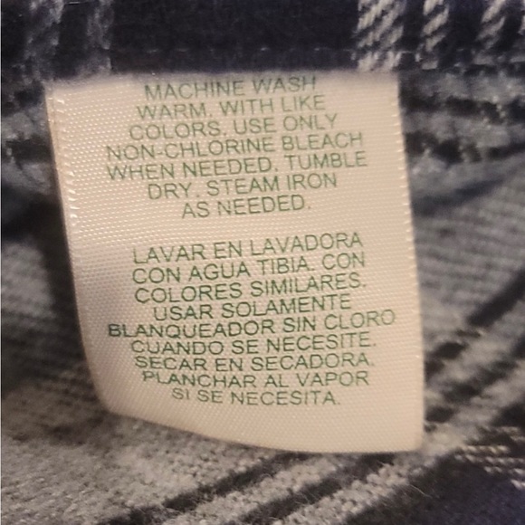 St. John’s Bay plaid flannel button down shacket   Sz Large - Picture 4 of 9